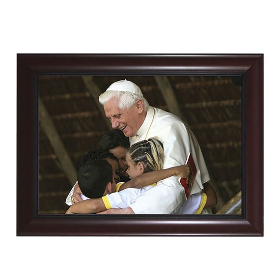 POPE BENEDICT WITH CHILDREN IN CHERRY FRAME - 10" x 7"