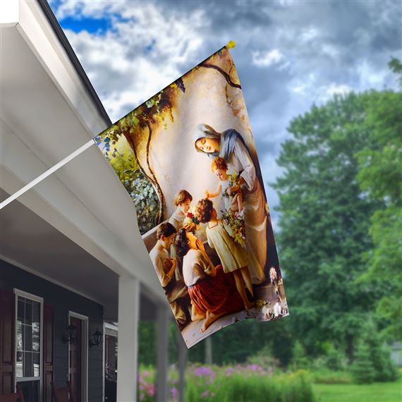 MARY AND THE CHILDREN HOUSE FLAG