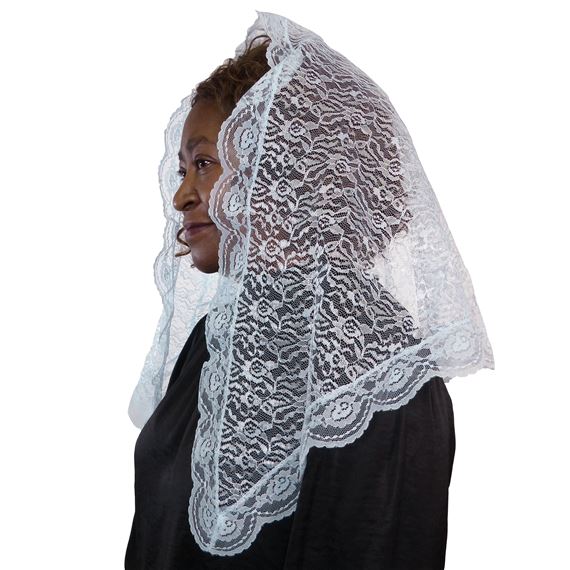 LACE MANTILLA / CHAPEL VEIL - LIGHT BLUE