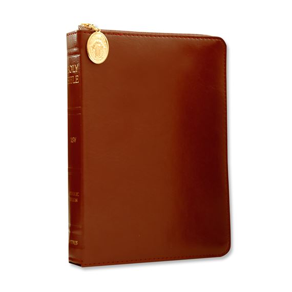 COMPACT IGNATIUS BIBLE: BURGUNDY COVER WITH ZIPPER