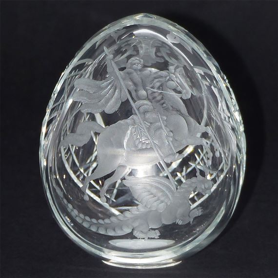 ST. GEORGE CLEAR GLASS FABERGE STYLE EGG