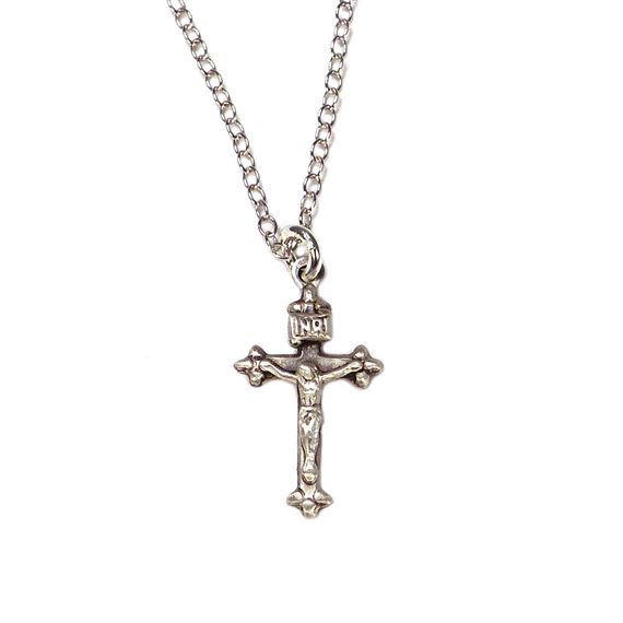 STERLING SILVER CRUCIFIX AND CHAIN