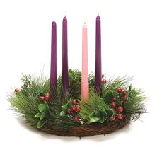 PINE WREATH WITH BERRIES CANDLEHOLDER