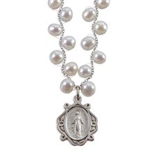 FRESHWATER PEARL MIRACULOUS MEDAL NECKLACE WITH BRAIDED CHAIN