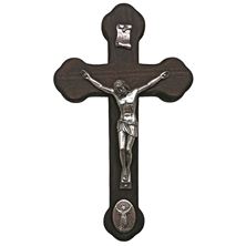 EL DIVINO NIÑO WALL CRUCIFIX